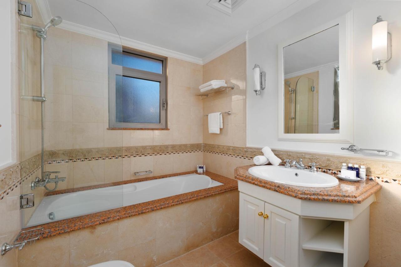 Maison Privee - Exclusive With Private Pool, Garden & Dubaï